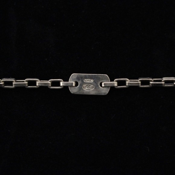 Gucci GG Plate Logo Necklace Silver - Picture 10 of 11